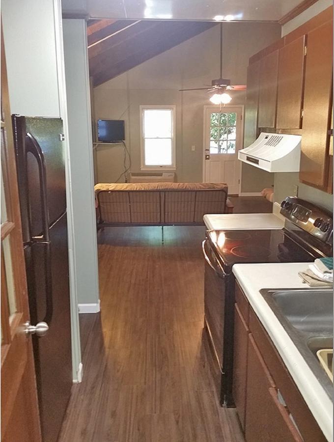 Carolina Landing Camping Resort Two-Bedroom Cabin 1 Fair Play Eksteriør billede